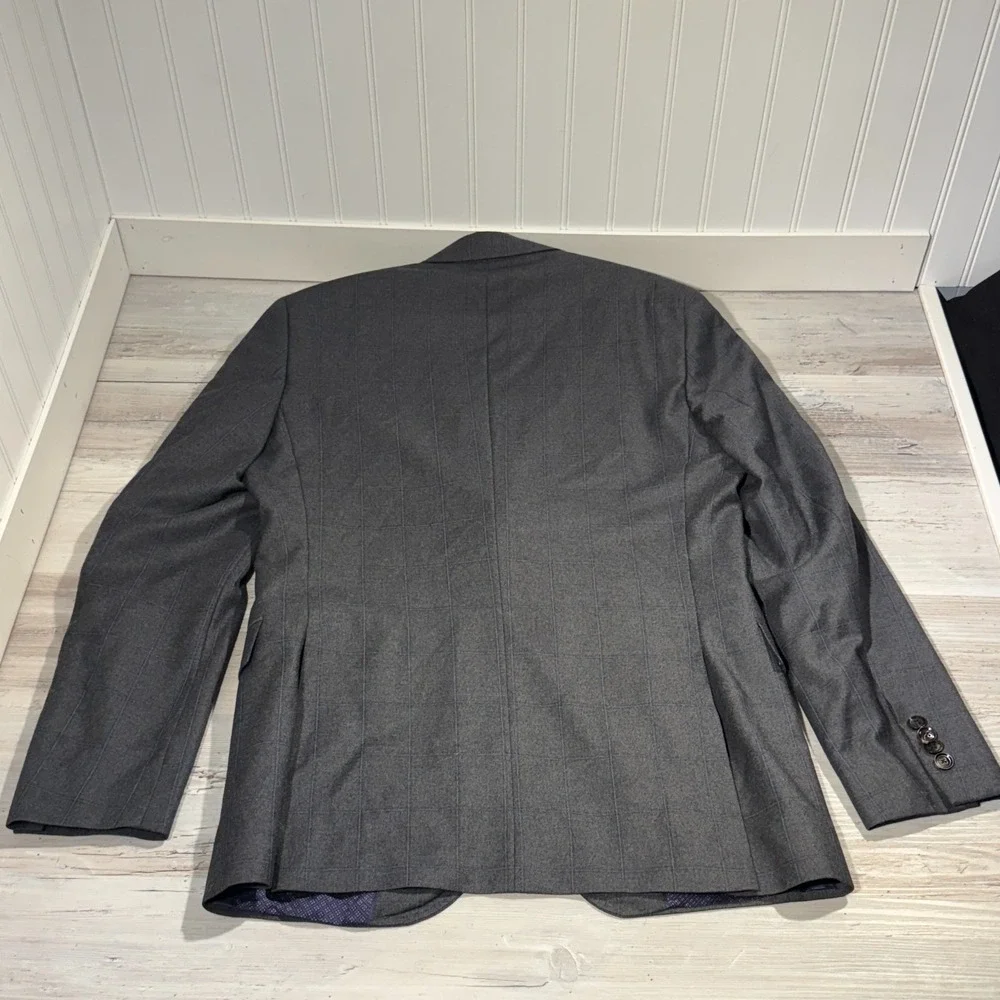 Ted Baker Blazer Men's Size US 38R 100% Wool 2 Button‎